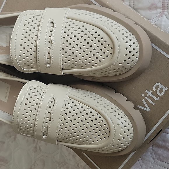 Dolce Vita Malila ivory color Loafers - Picture 3 of 10